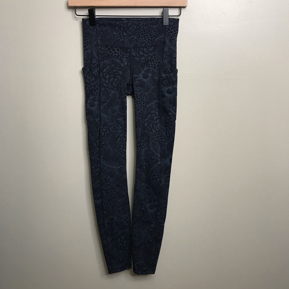 lululemon speed up tights full on Luxtreme size 2